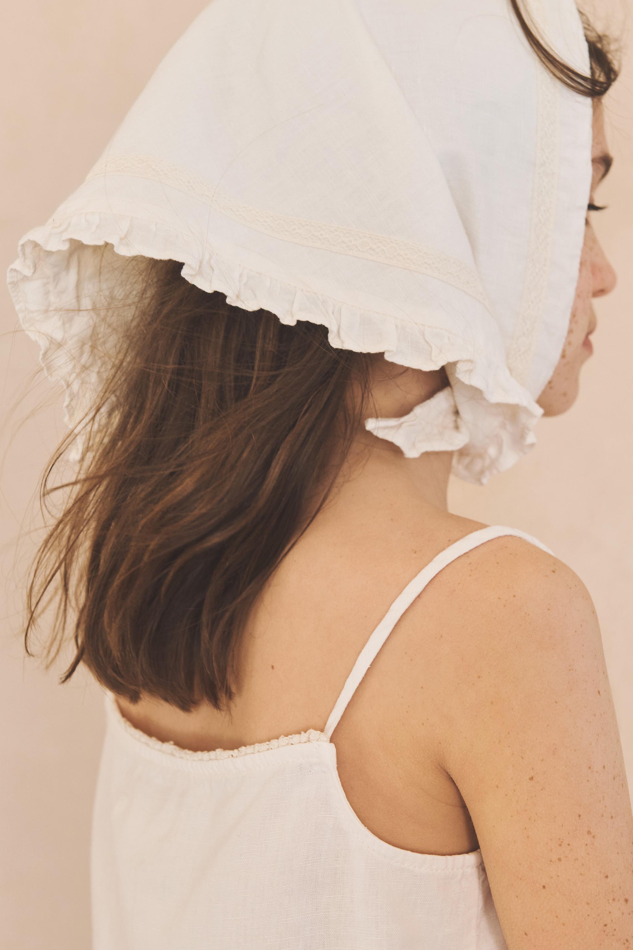 RUFFLED LACE TRIM LINEN COTTON SCARF LIMITED EDITION